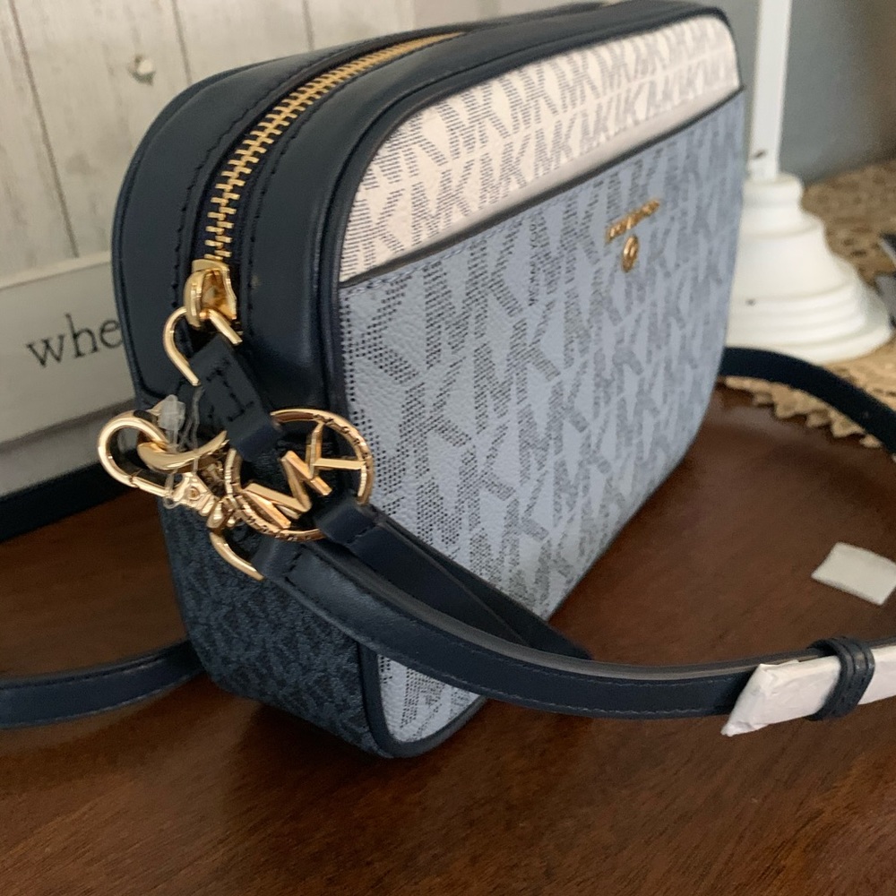New Mk set 💙 crossbody & cardholder - Picture 2 of 10